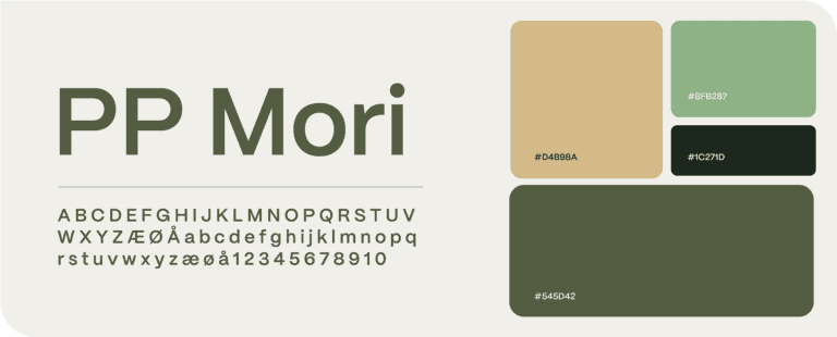 Fontprøve for PP Mori vist i stor og liten tekst, med store og små bokstaver, tall og spesialtegn. Fire fargeprøver i nyanser av grønt, solbrunt og brunt vises til høyre med hex-koder.